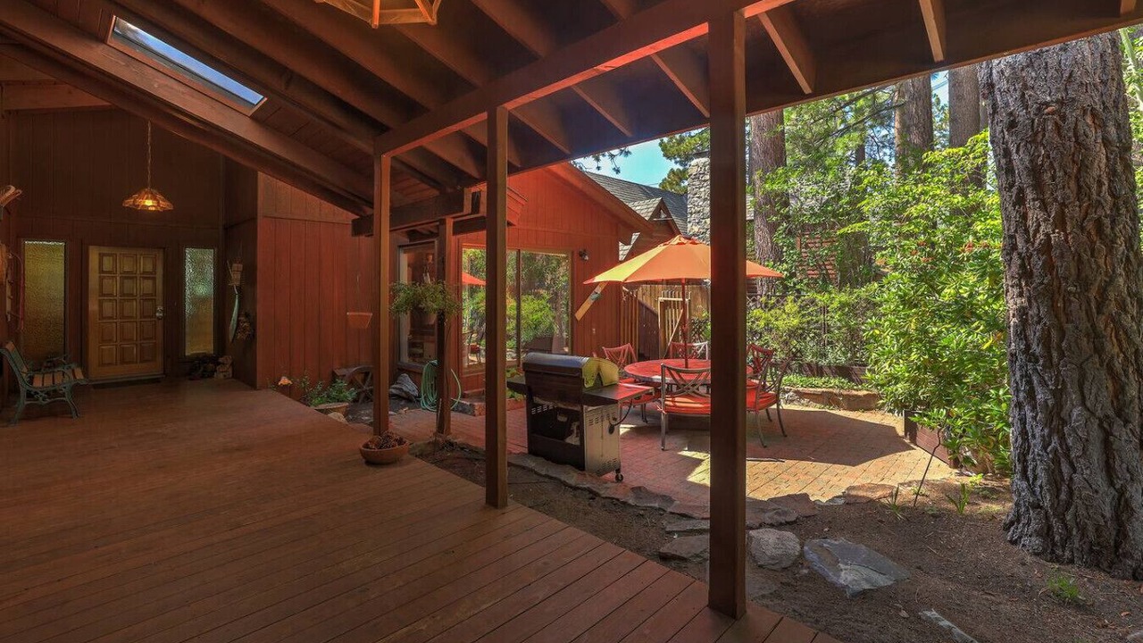 Photo of Patio Balcony in Zephyr Cove