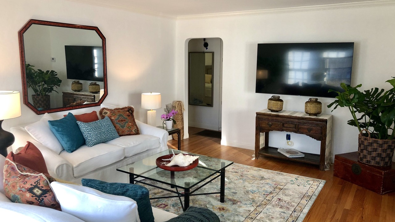 Photo of Livingroom in North Pacific Beach