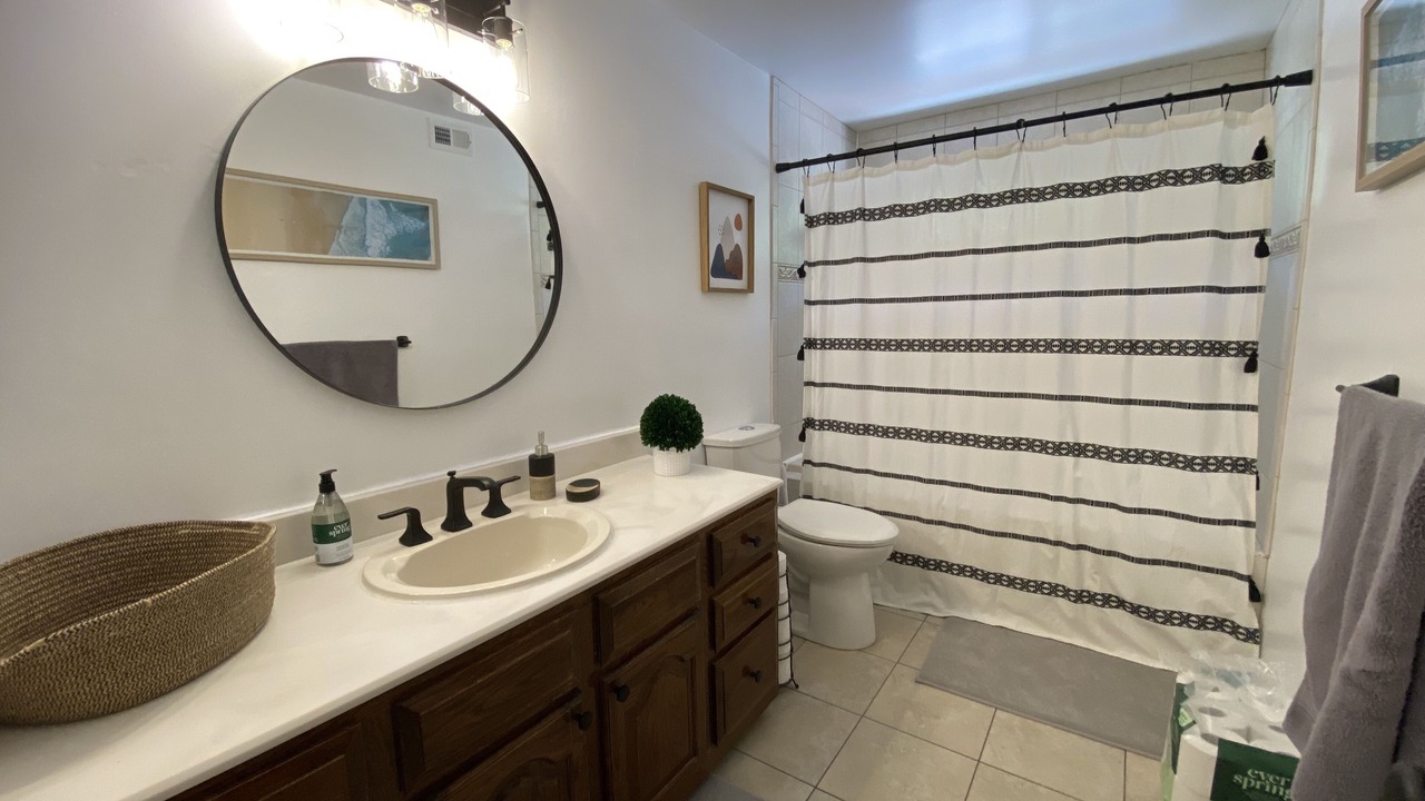 Photo of Bathroom in Calabasas