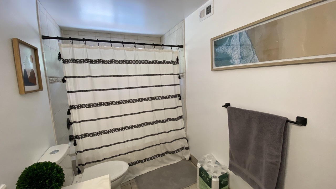 Photo of Bathroom in Calabasas
