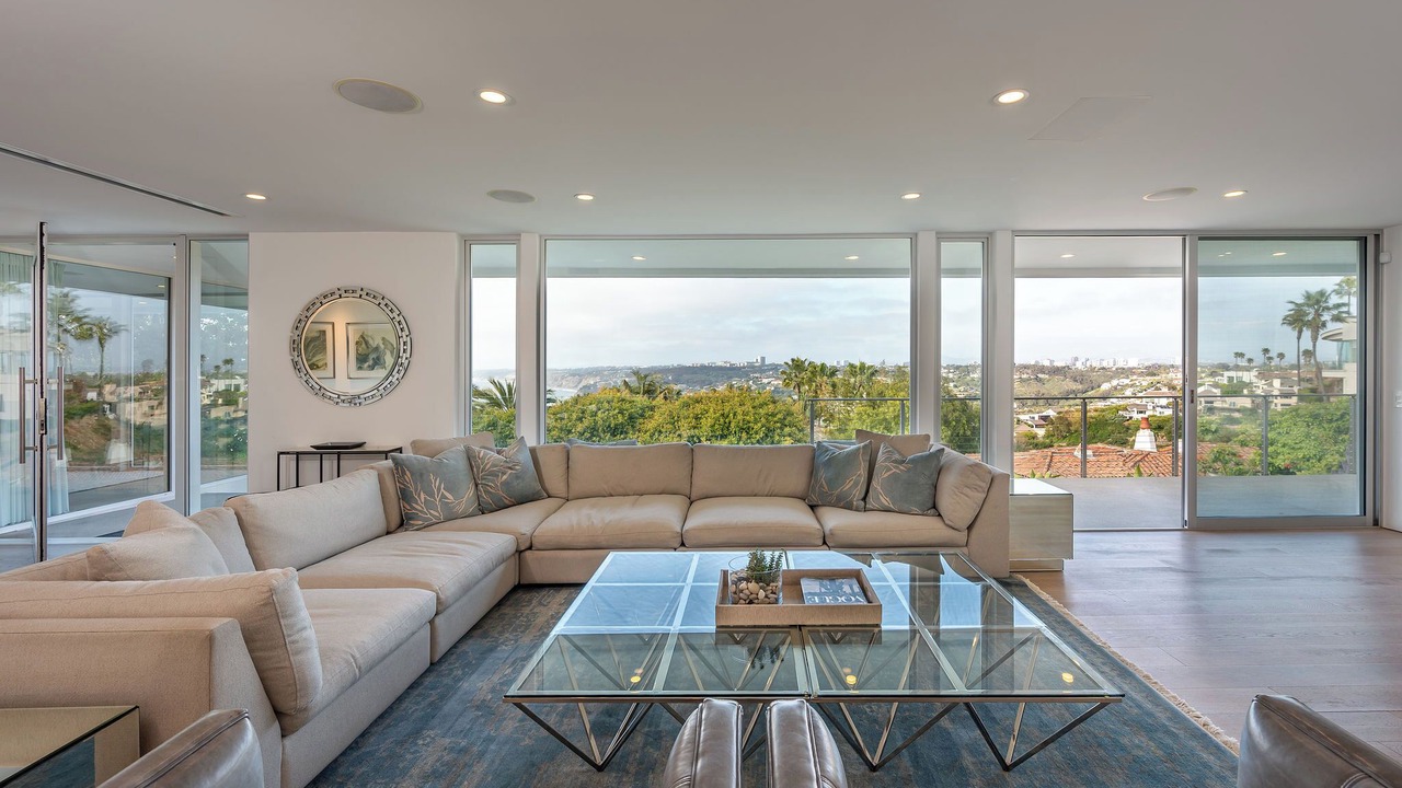 Photo of Livingroom in Country Club