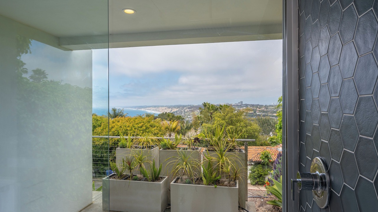 Photo of Patio Balcony in Country Club