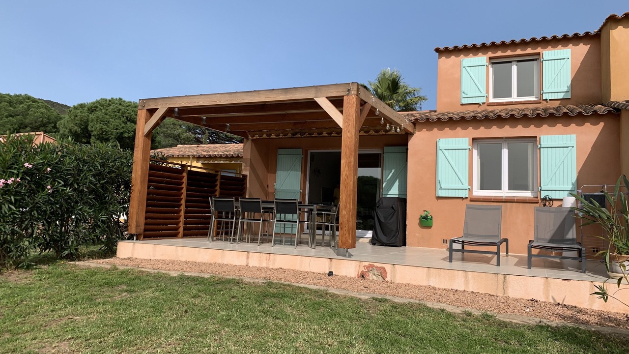 Photo of Patio Balcony in Hameau de Palombaggia