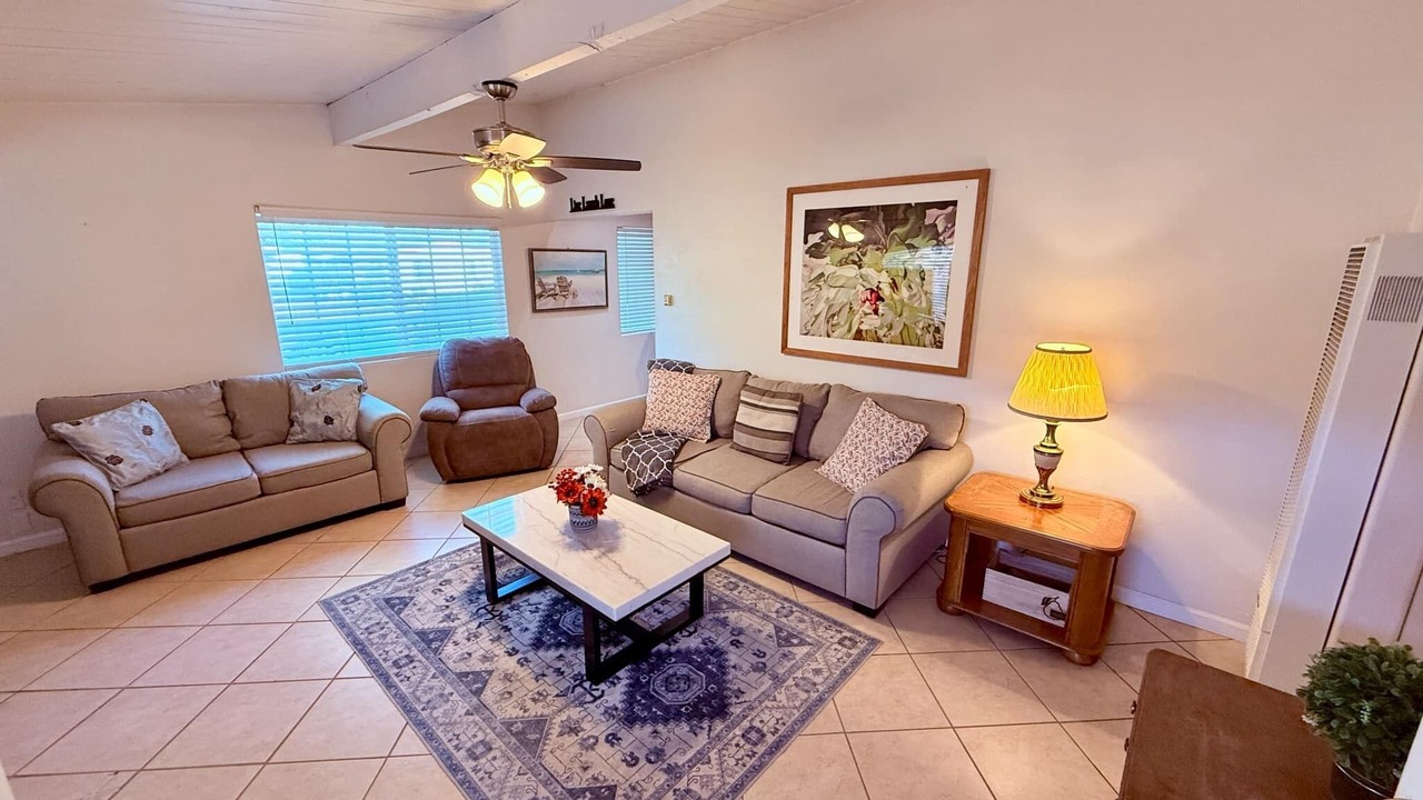 Photo of Livingroom in North Clairemont