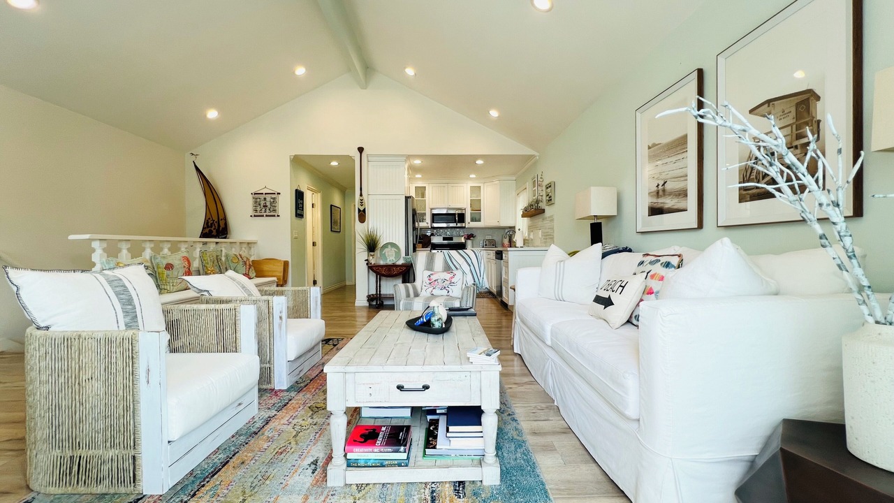 Photo of Livingroom in Hollywood Beach