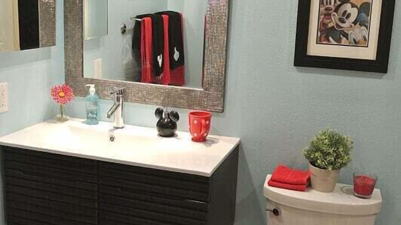 Photo of Bathroom in Anaheim Resort