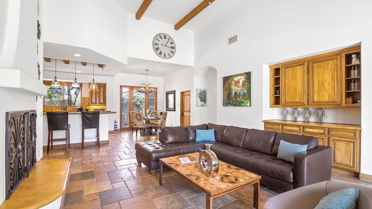 Photo of Livingroom in Chino Canyon