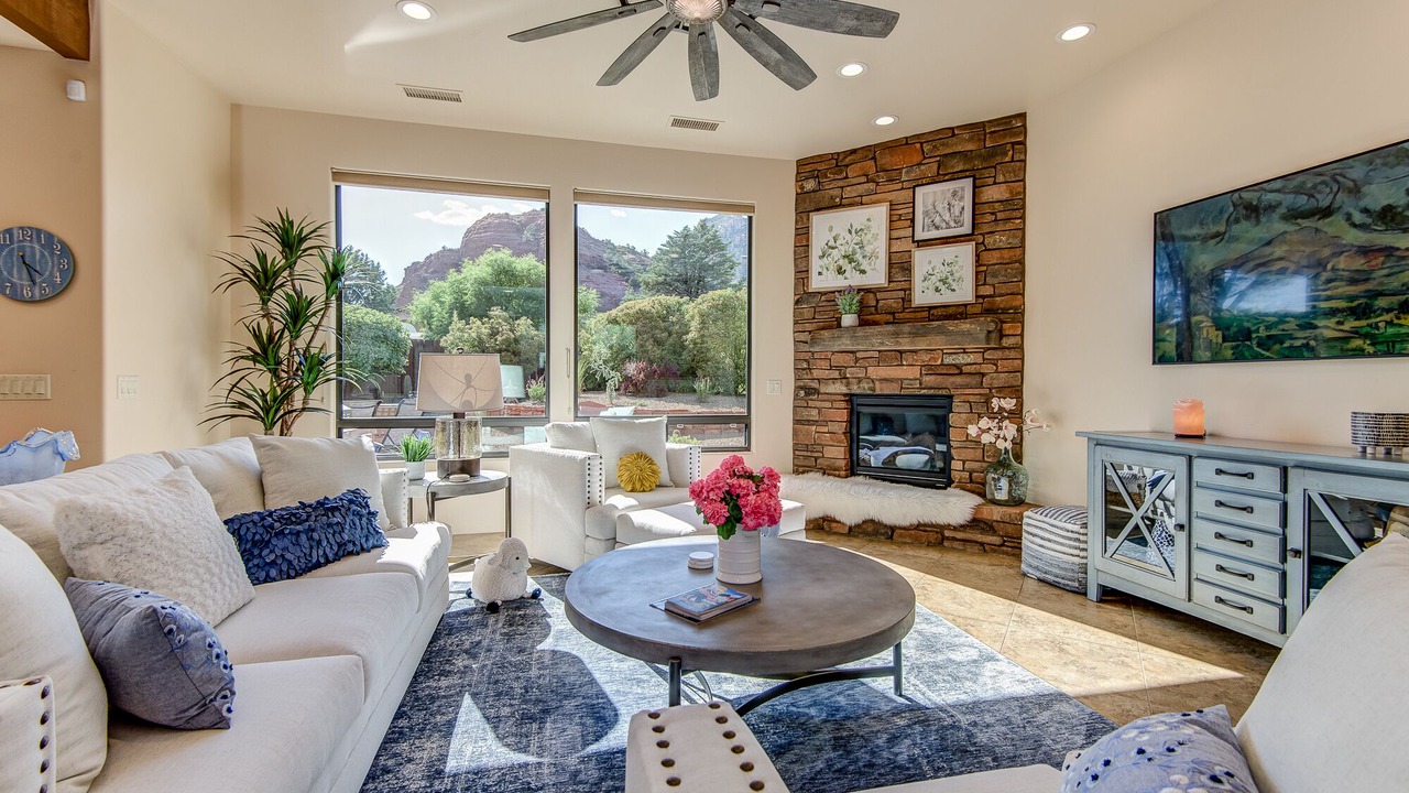 Photo of Livingroom in West Sedona