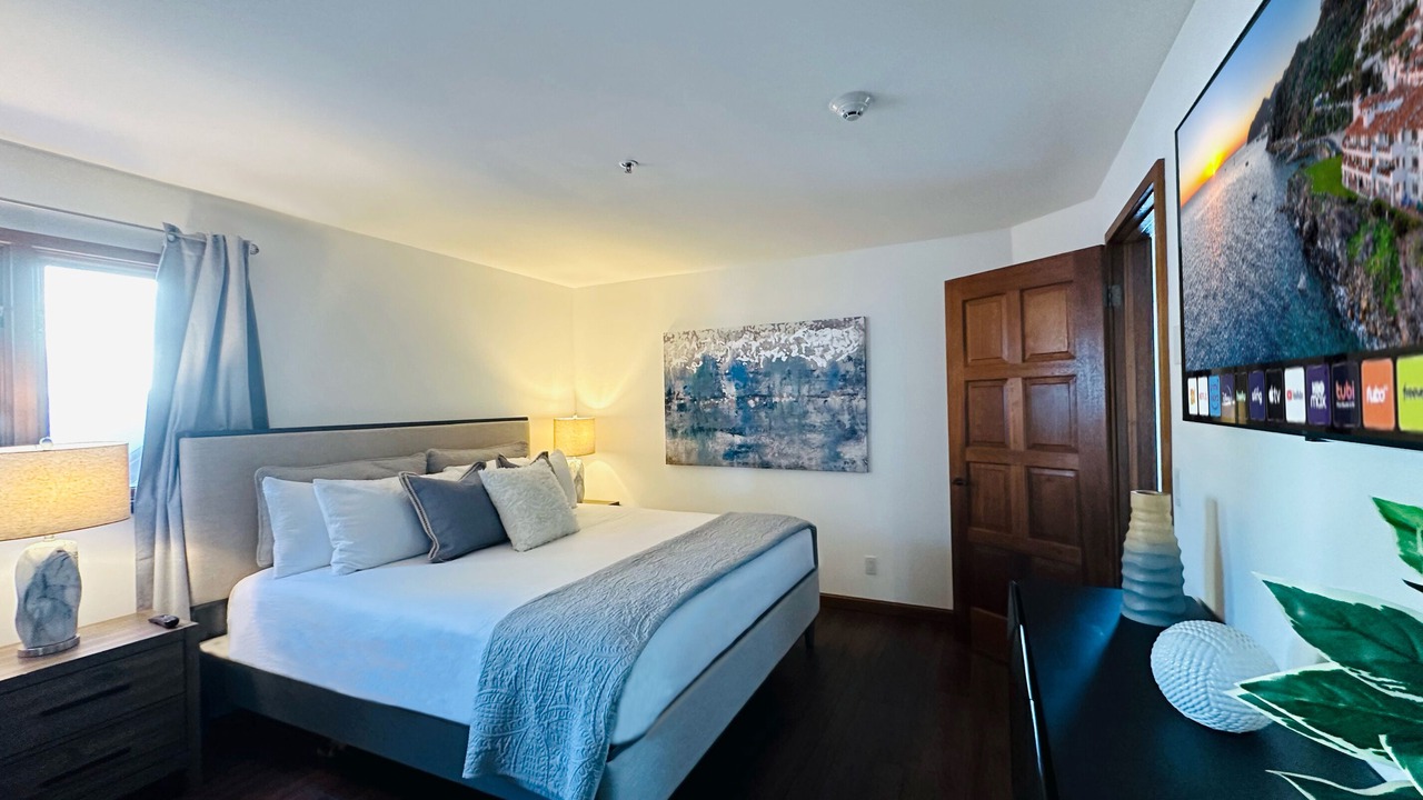 Photo of Bedroom in Avalon