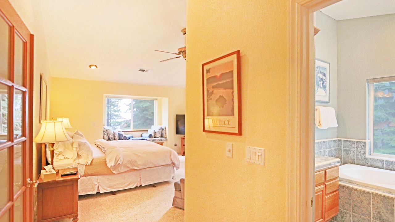 Photo of Bedroom in Tahoe Woods
