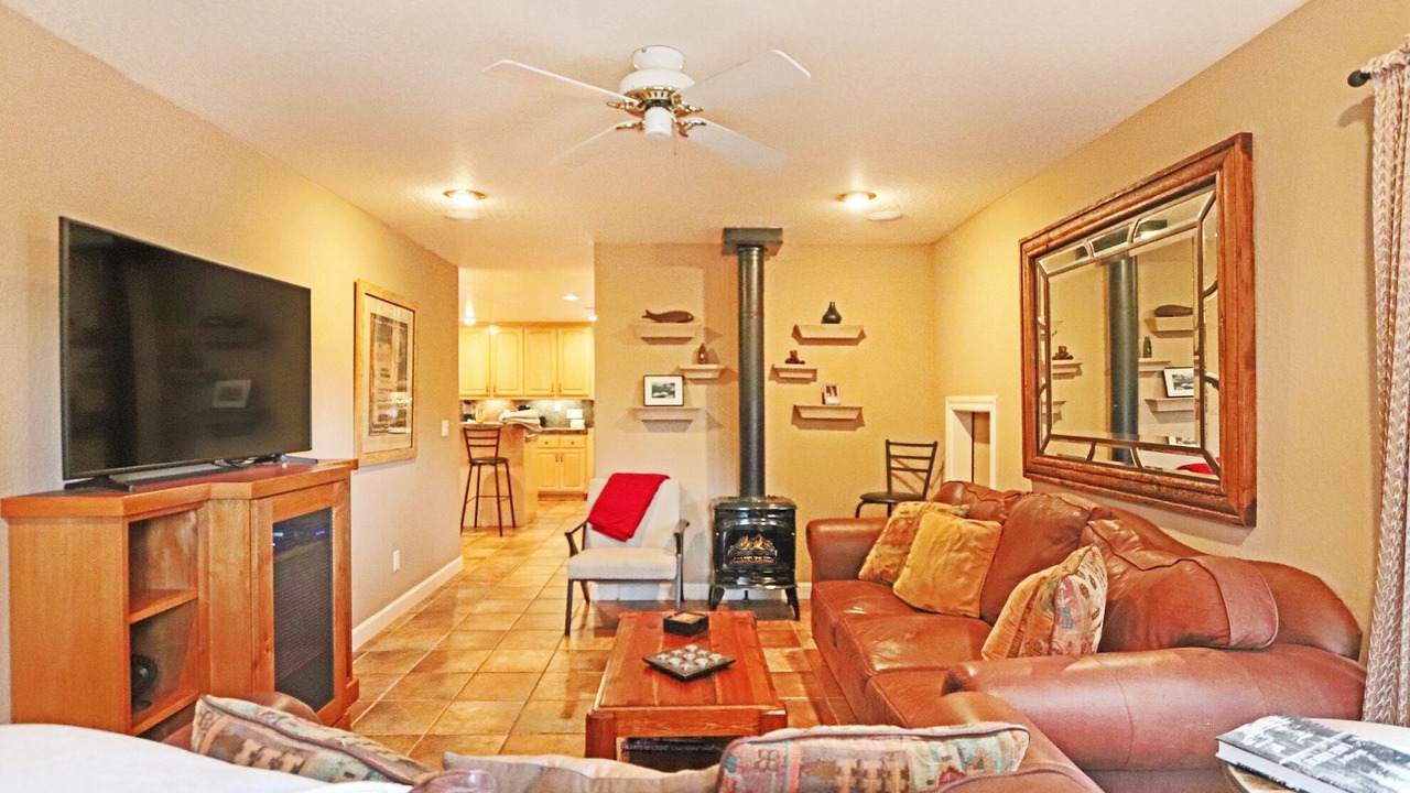 Photo of Livingroom in Tahoe Woods