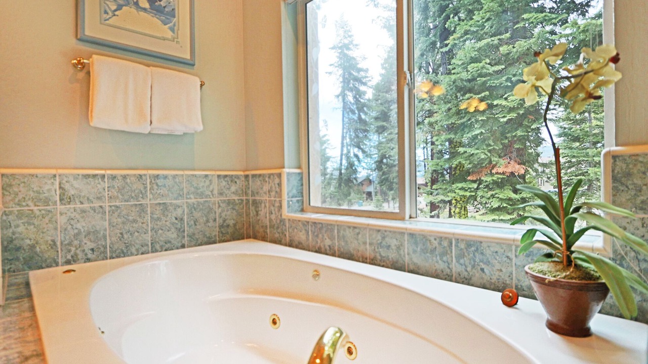 Photo of Bathroom in Tahoe Woods