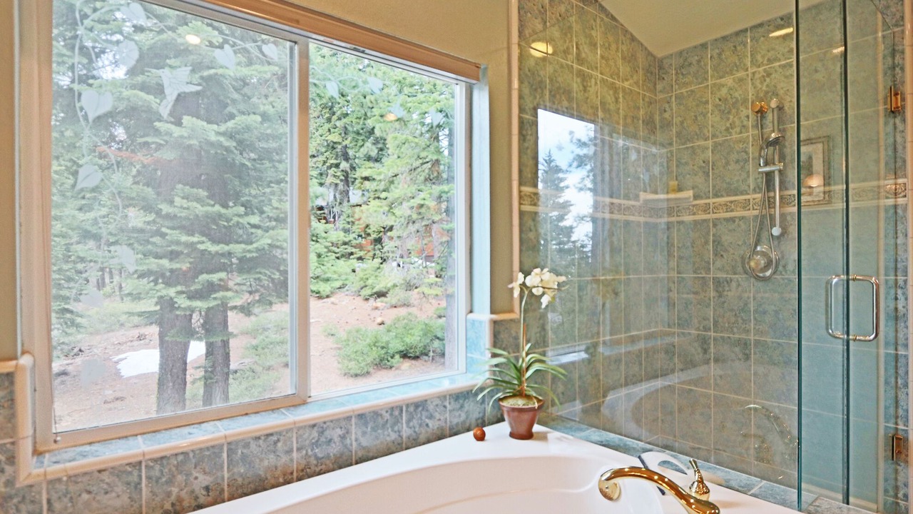 Photo of Bathroom in Tahoe Woods