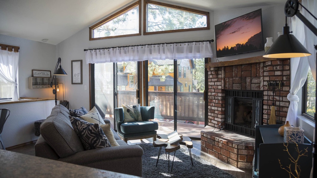 Photo of Livingroom in Big Bear Lake