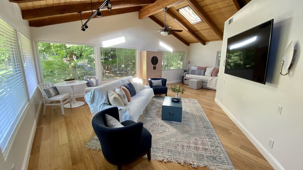 Photo of Livingroom in Chico