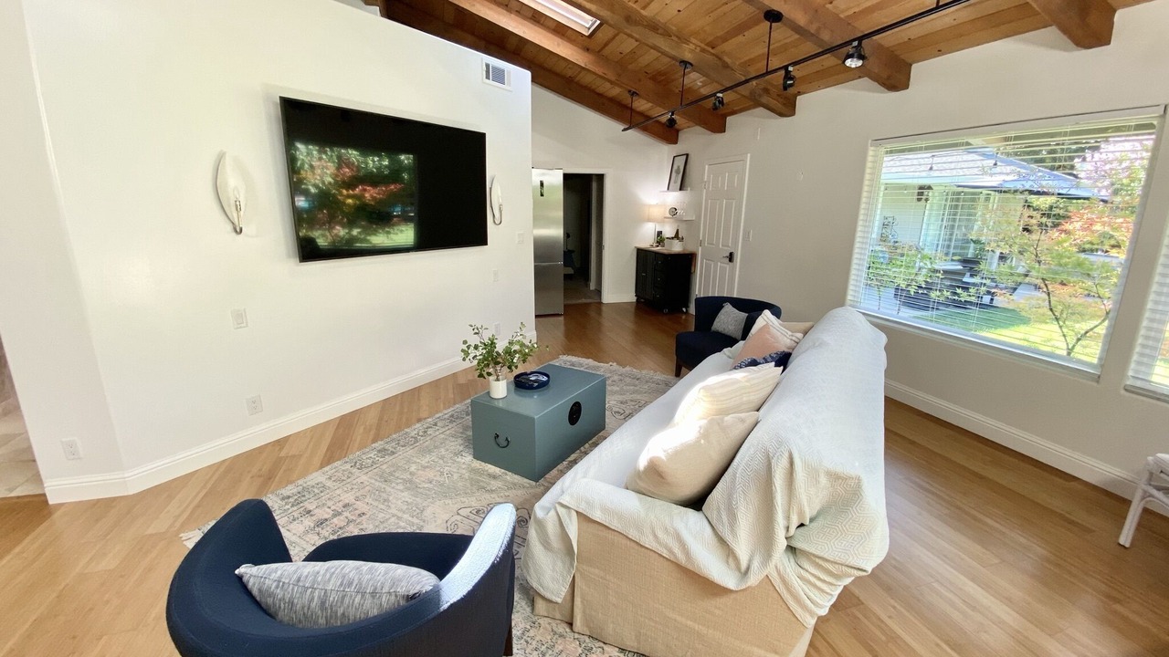 Photo of Livingroom in Chico