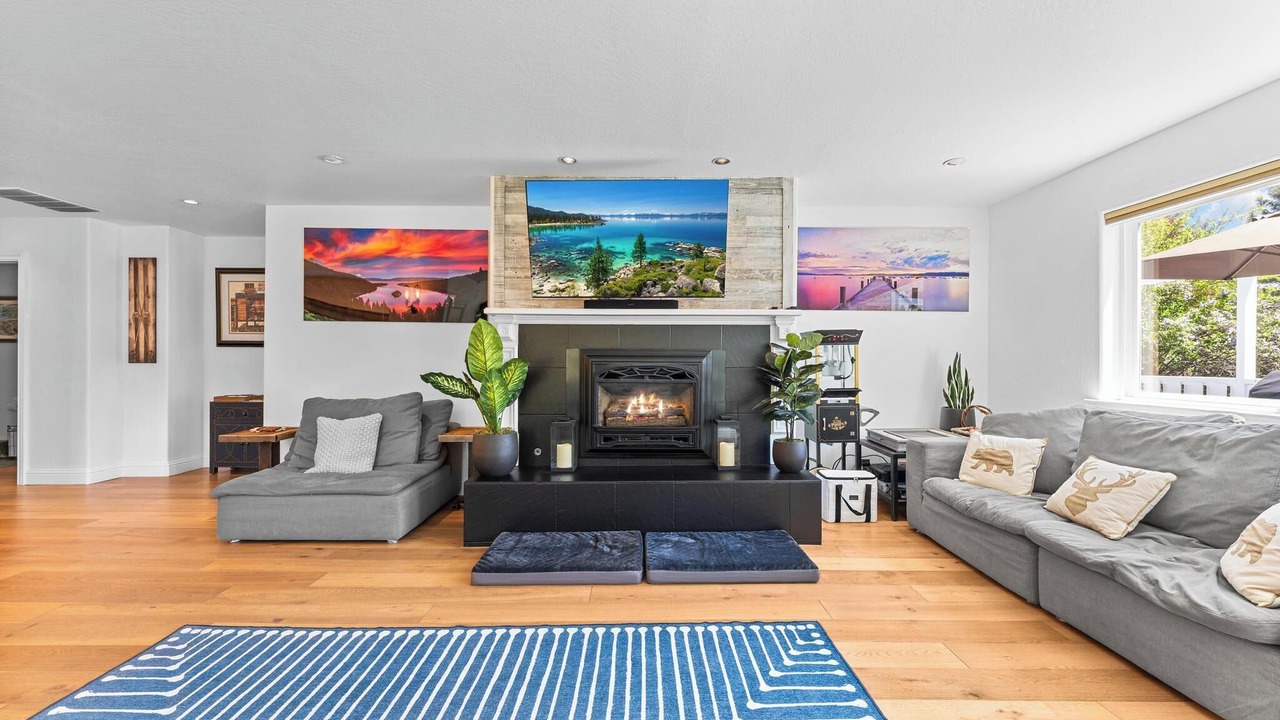 Photo of Livingroom in Ponderosa Palisades