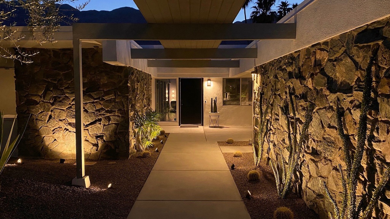 Photo of Patio Balcony in Indian Canyon