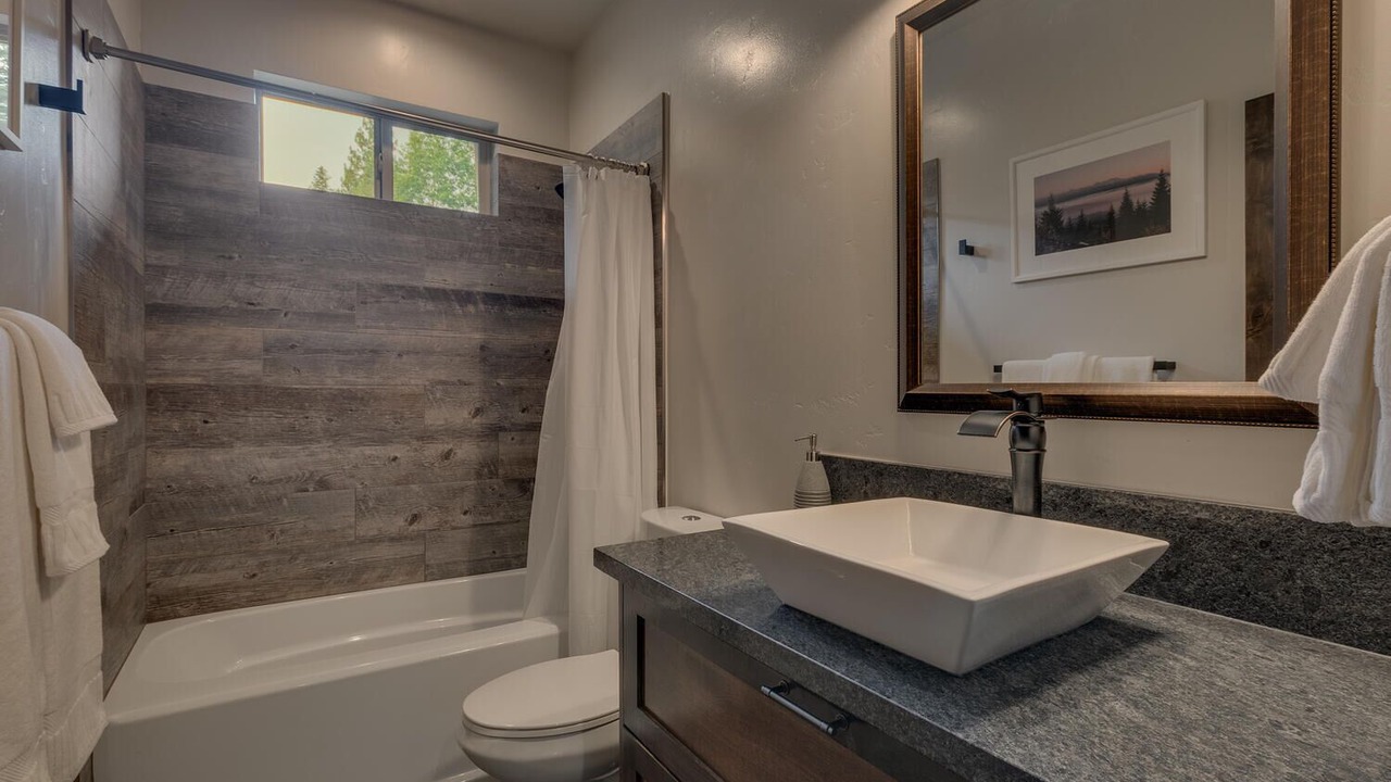 Photo of Bathroom in Angora Highlands