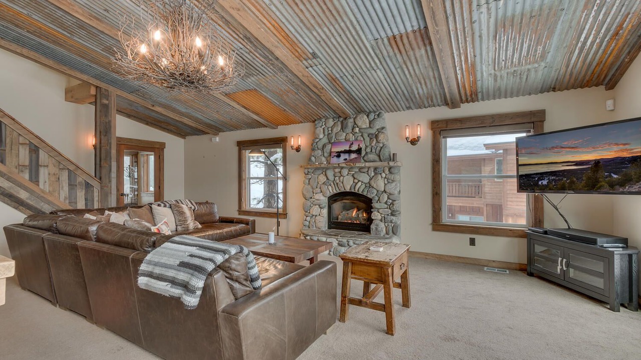 Photo of Livingroom in Truckee