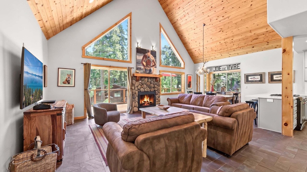 Photo of Livingroom in Homewood