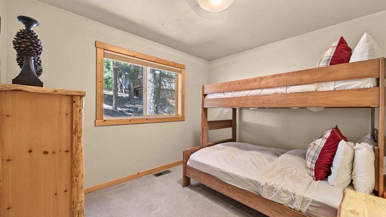 Photo of Bedroom in Homewood