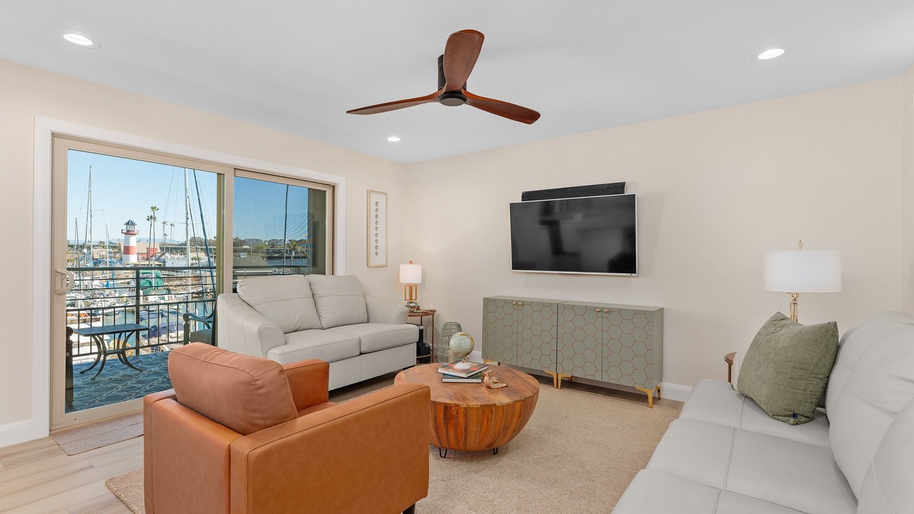 Photo of Livingroom in Townsite