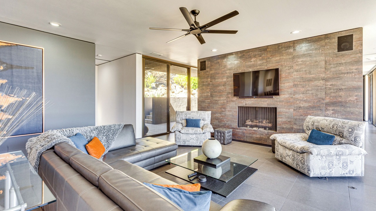 Photo of Livingroom in Cahuilla Hills