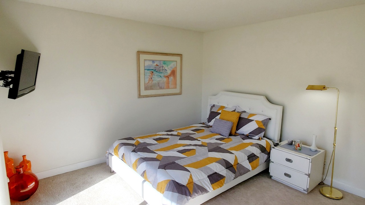 Photo of Bedroom in Indian Canyon