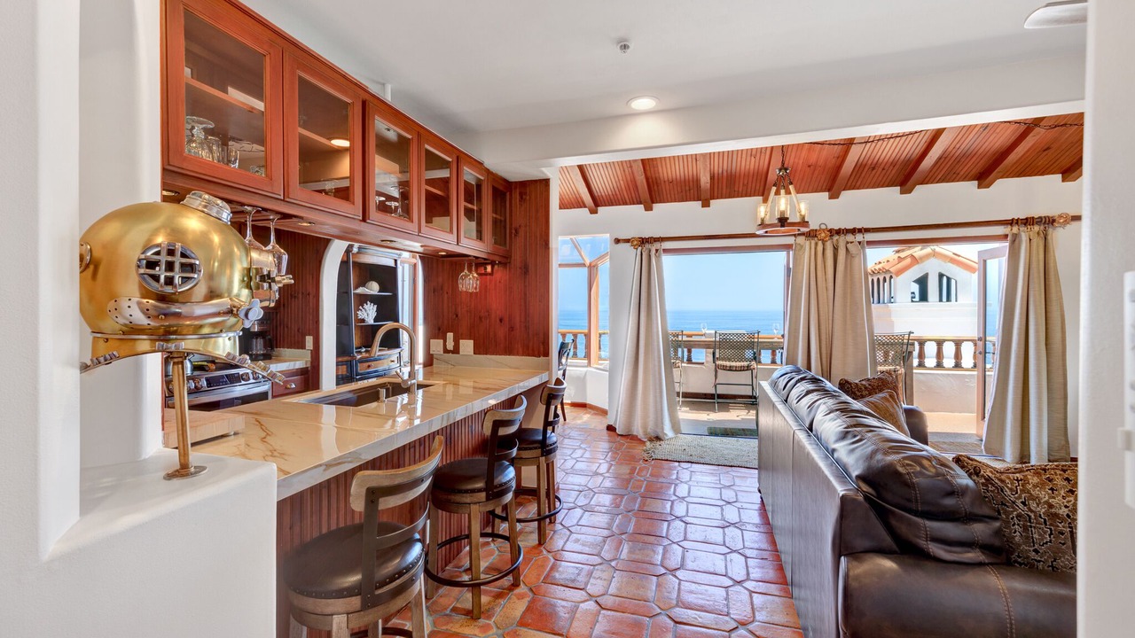 Photo of Bedroom in Avalon