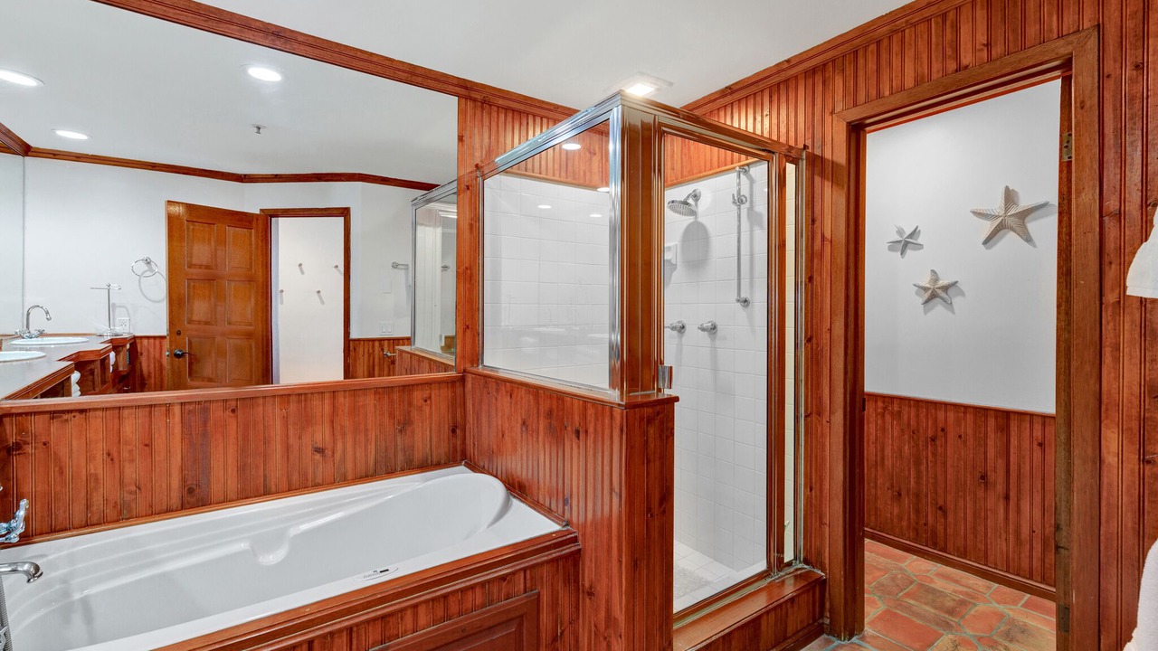 Photo of Bathroom in Avalon