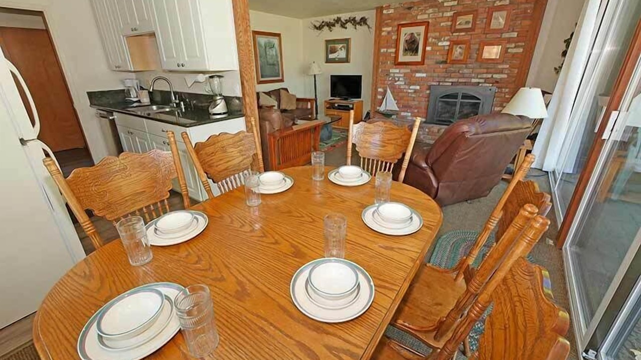 Photo of Livingroom in Tahoe Keys