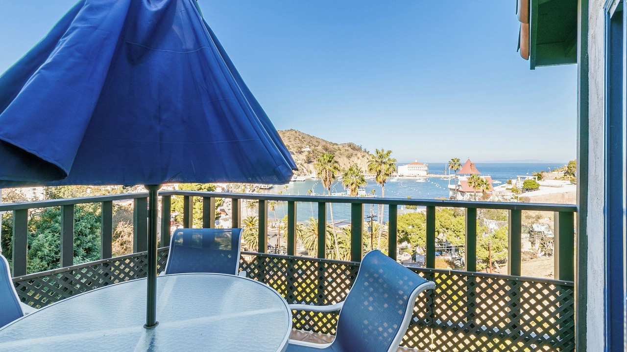 Photo of Patio Balcony in Avalon