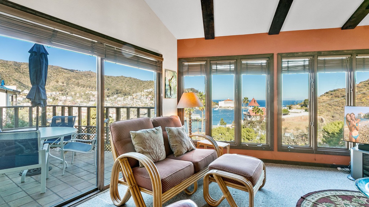 Photo of Patio Balcony in Avalon