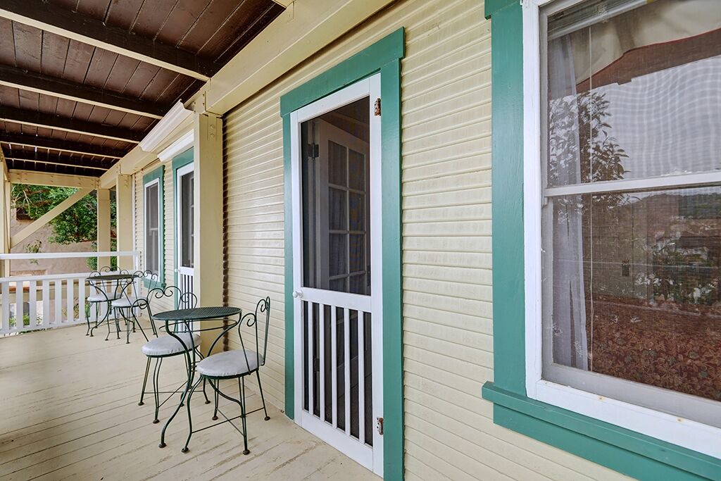 Photo of Patio Balcony in Avalon