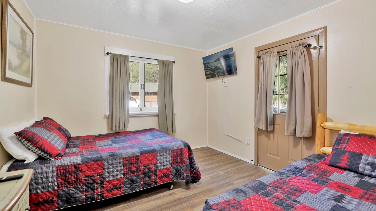 Photo of Bedroom in Big Bear Lake