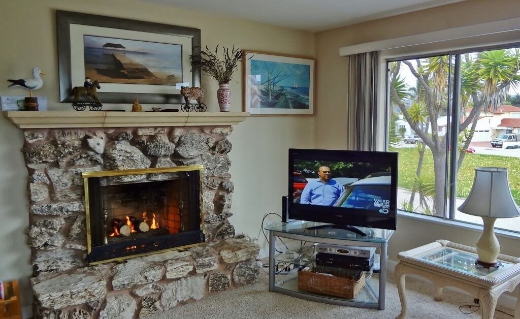 Photo of Livingroom in Westside Santa Cruz
