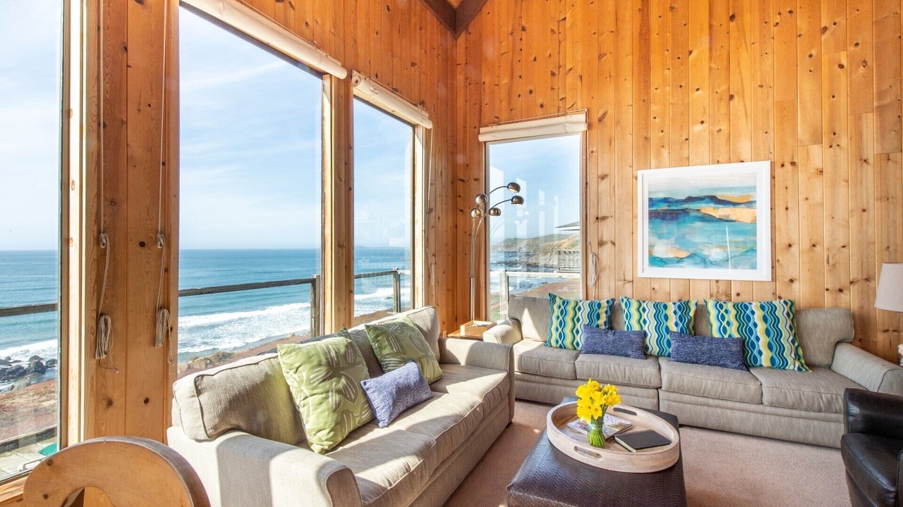 Photo of Bedroom in Dillon Beach