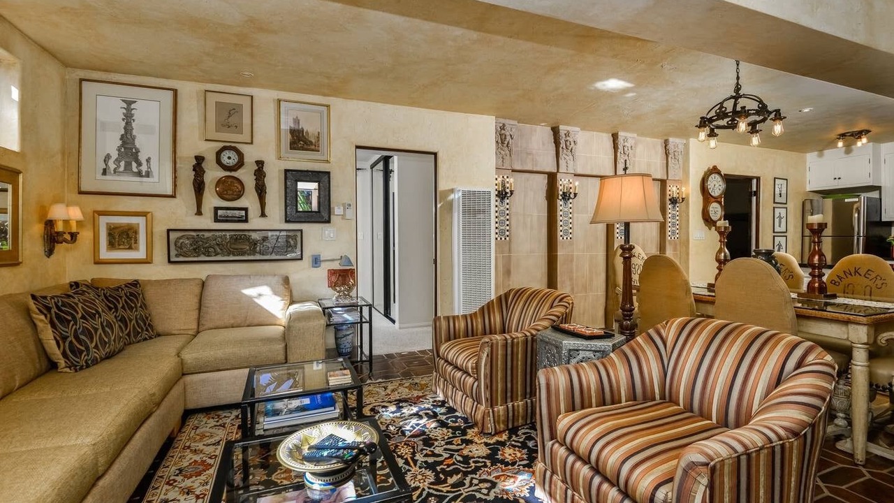 Photo of Livingroom in Park West