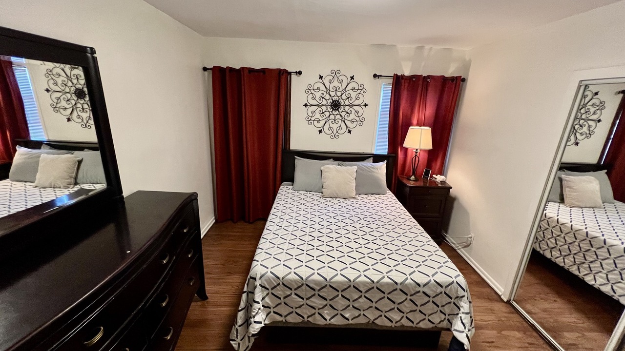Photo of Bedroom in Mid City
