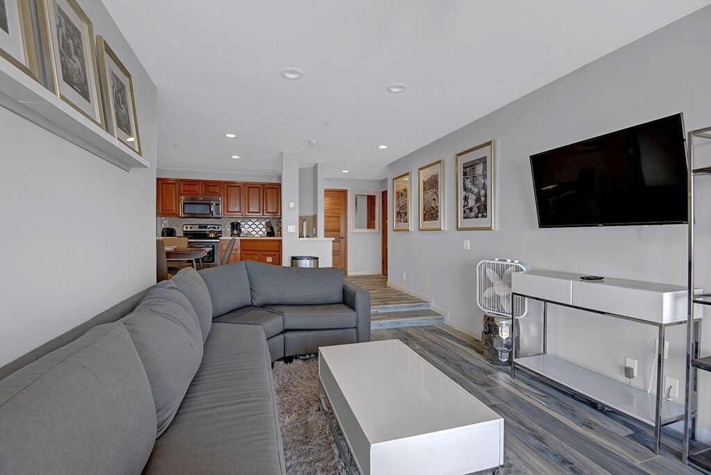 Photo of Bedroom in Avalon