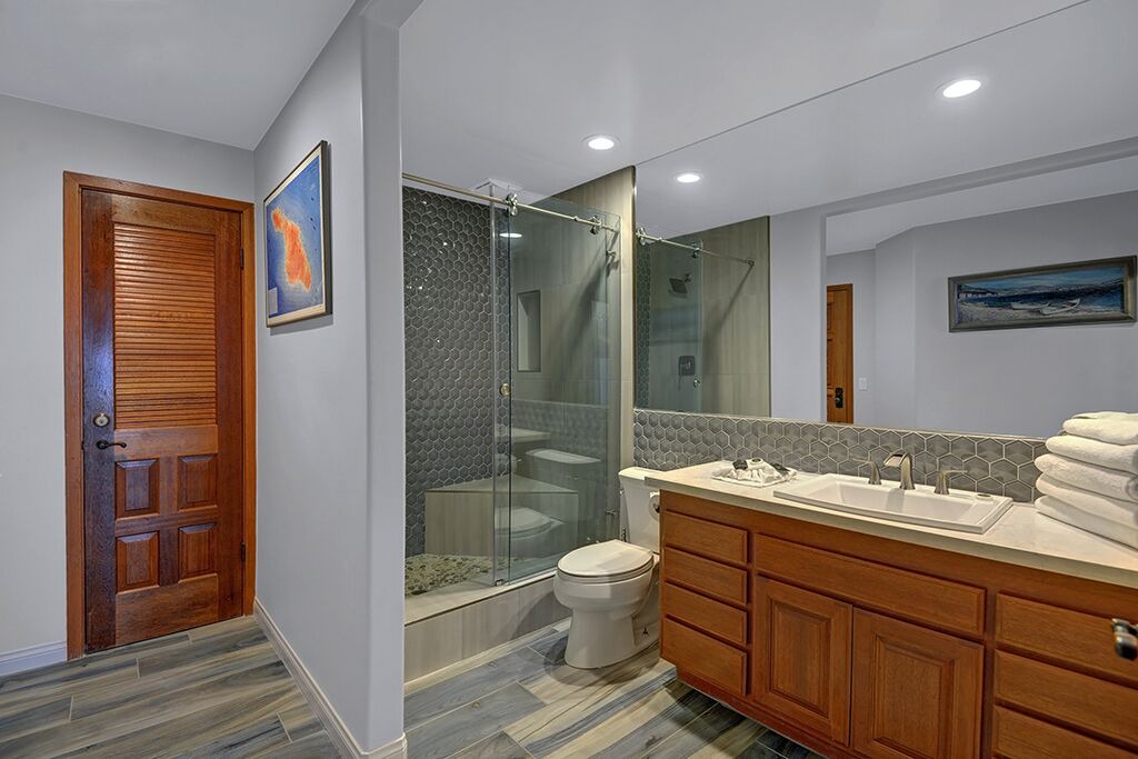 Photo of Bathroom in Avalon