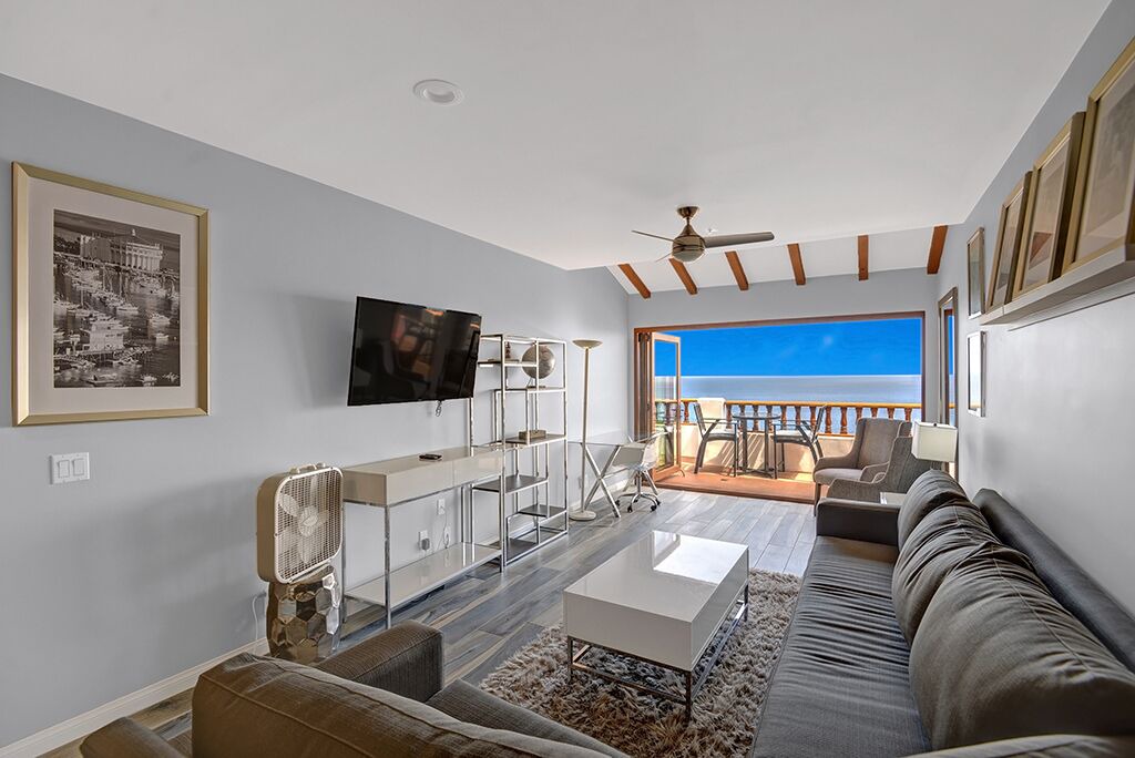 Photo of Bedroom in Avalon