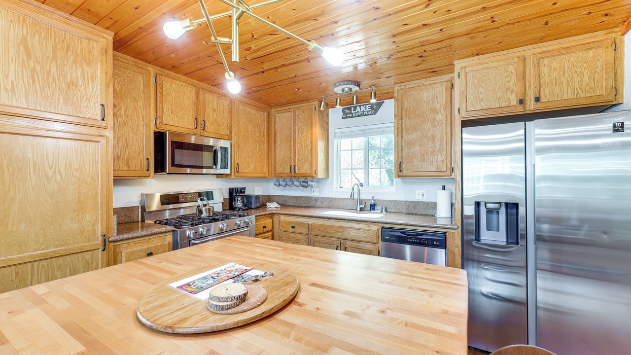 Photo of Kitchen in Crestline