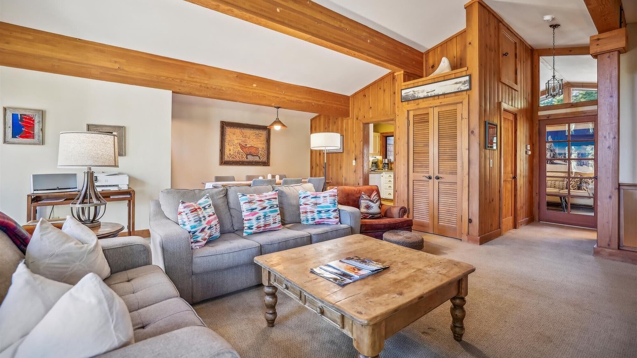 Photo of Livingroom in Tahoe City
