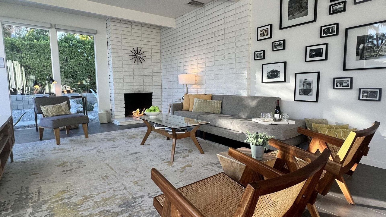 Photo of Bedroom in Racquet Club Estates