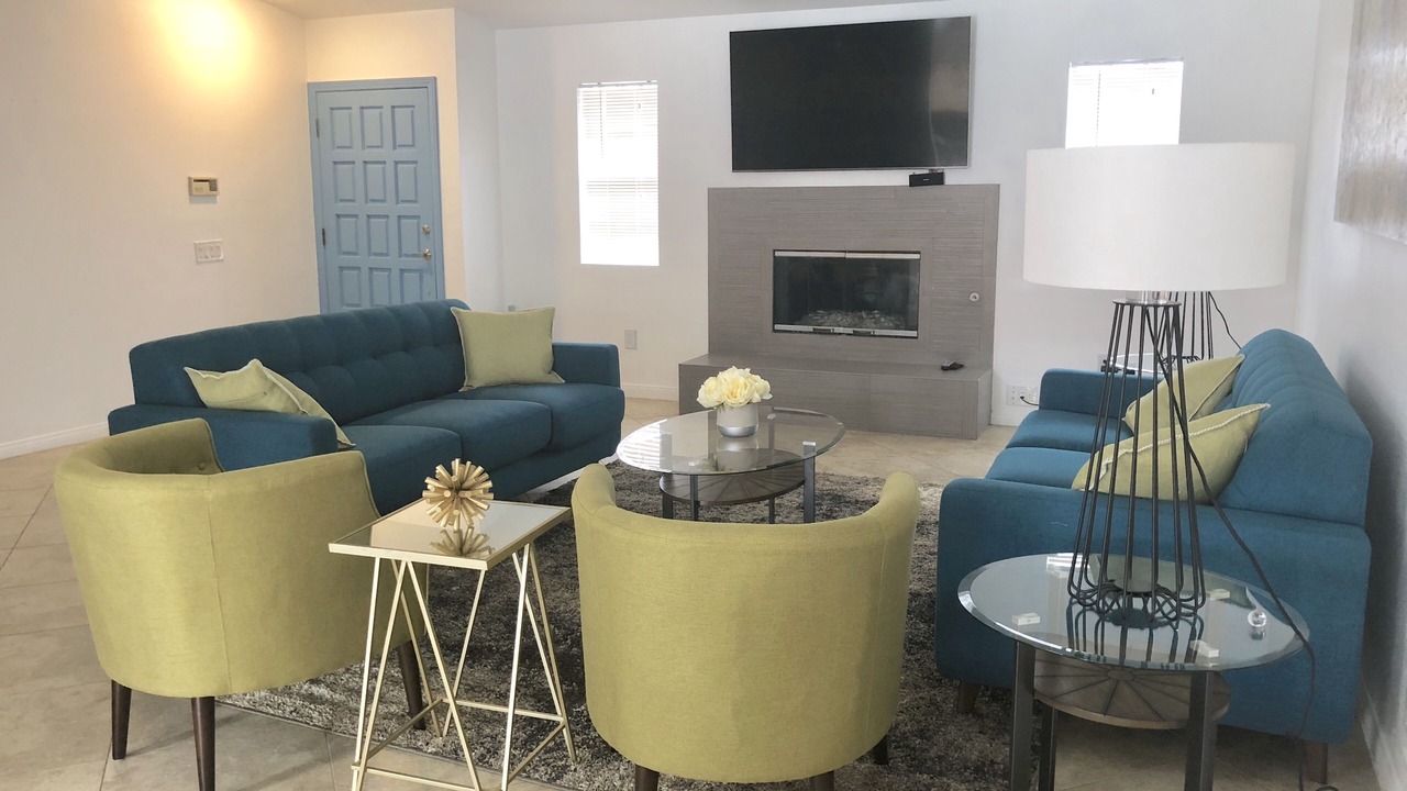 Photo of Livingroom in Palm Desert