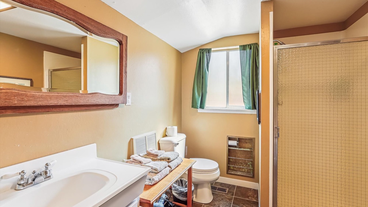 Photo of Bathroom in Pineland