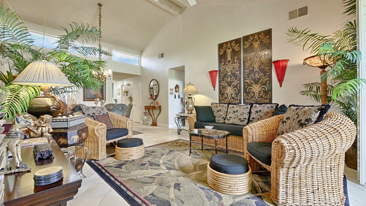Photo of Livingroom in Palm Desert