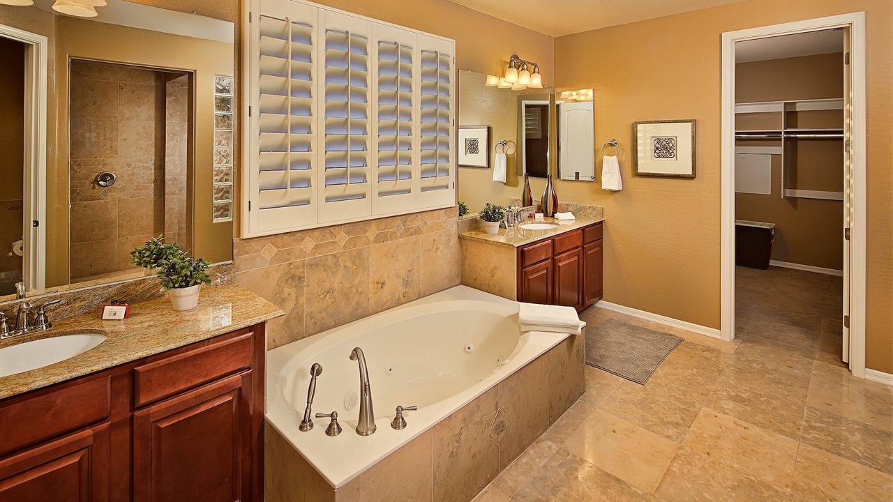 Photo of Bathroom in Sonoran Foothills